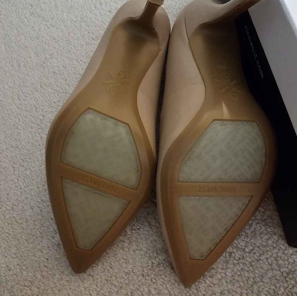 Women heels - Picture 2 of 2